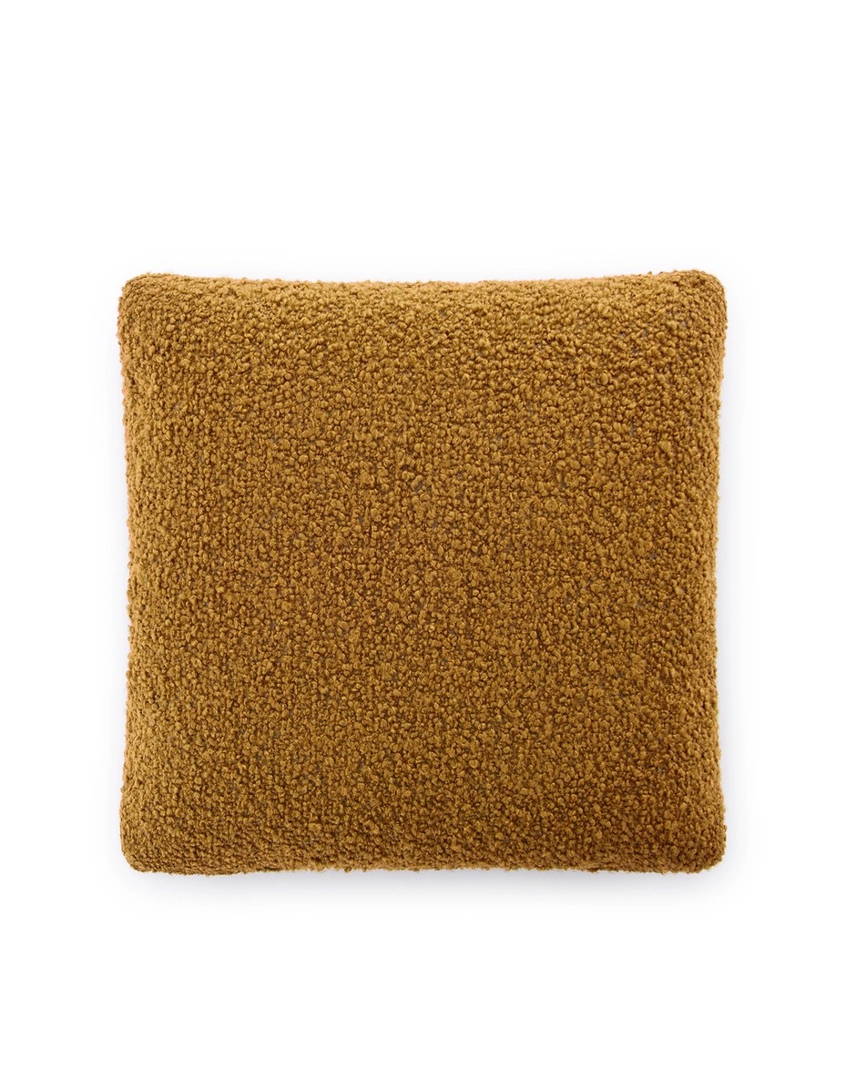 Asia-cushion-boucl.3780